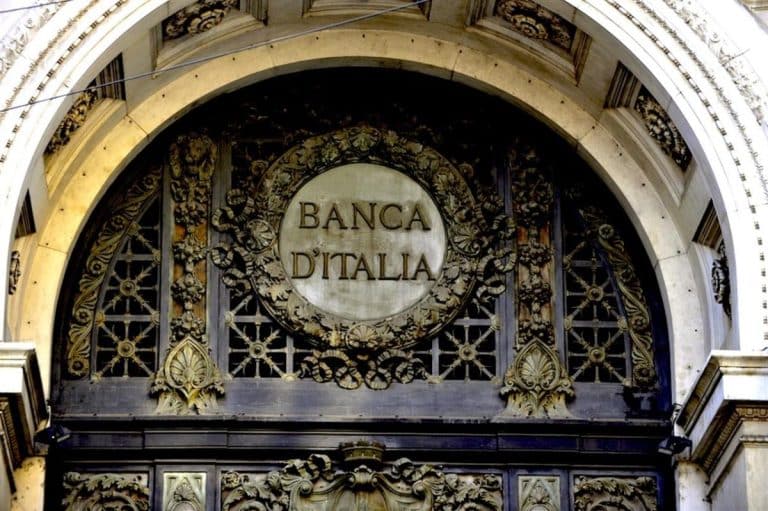 Economia italiana entrata in profonda recessione e la ripresa potrebbe essere lenta. I numeri di Bankitalia sulla crisi sono mostruosamente negativi e allarmanti.