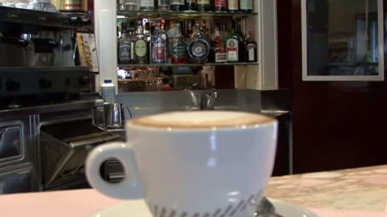 Prezzi in aumento con la riapertura dei bar, i consumatori protestano. Ma per gli esercenti è cambiato poco o nulla sul listino.