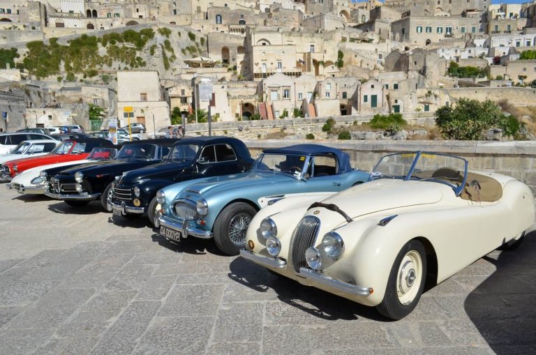 Sul web sta circolando la voce sulla possibile introduzione di un bonus 110 per la ristrutturazione delle auto d'epoca