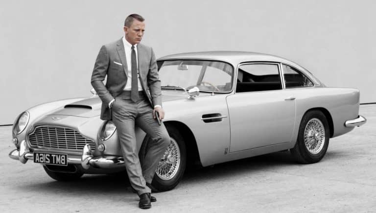 Il bond di Aston Martin fa girare la testa