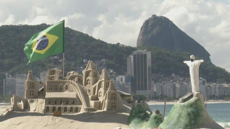 L'emergenza Coronavirus sta colpendo duramente la prima economia sudamericana, ma le prospettive per i bond sarebbero positive.