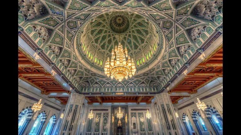 Il sultano dell'Oman è morto e il suo successore raccoglie i frutti di un'economia relativamente ricca. I titoli di stato in dollari mostrano rendimenti allettanti, ma quali sono i rischi?