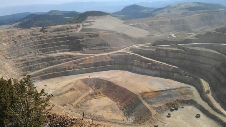 L'ultima emissione di Anglogold conferma rendimenti alti per la società attiva nelle estrazioni auree. Il decennale ha subito messo a segni forti rialzi.