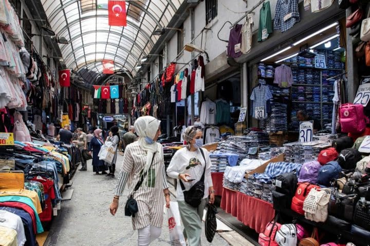 Bond Turchia in crollo verticale