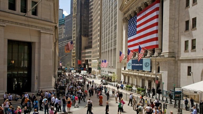 L'andamento del Dow Jones anticipa tipicamente la vittoria dell'uno o dell'altro schieramento alle elezioni presidenziali USA. Ecco cosa significa per la corsa di quest'anno per la Casa Bianca.