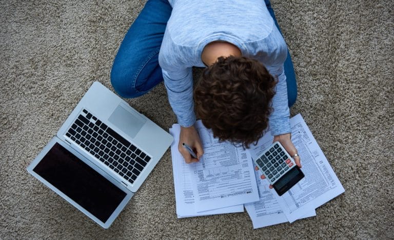 Cedole e quotazioni BTp: ecco i 5 titoli con tasso fisso a infliggere le maggiori perdite all'obbligazionista alla scadenza e le conseguenze sul fronte della tassazione.