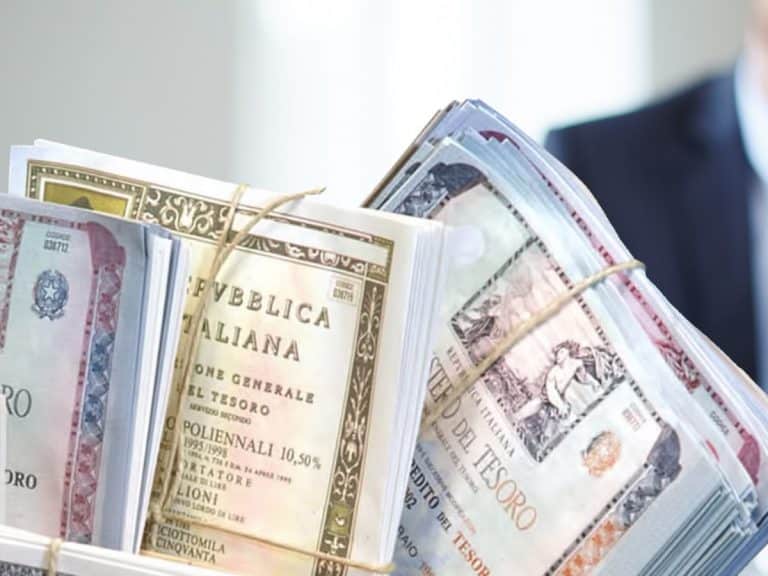 Collocamento sindacato per 14 miliardi e ordini per 108 miliardi. E' stato il BTp dei record quello con scadenza 1 dicembre 2030 e sbarcato ieri sul mercato. Ecco le ragioni della corsa agli acquisti.