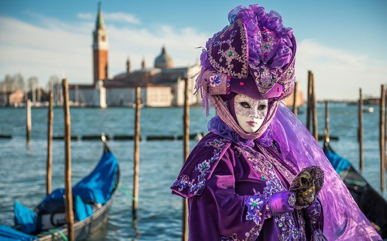 Ecco la data della festa delle Marie e del Volo dell'Angelo nonché le super offerte city pass per il Carnevale di Venezia e quelle di Booking.com sugli hotel ed appartamenti.
