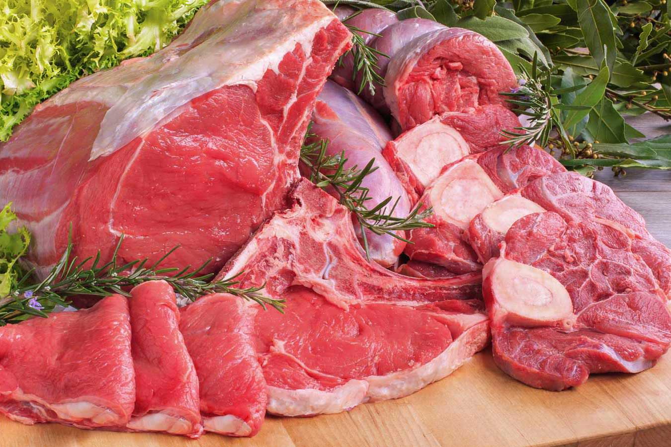 Dopo la plastic tax e la sugar tax, arriva anche la tassa sulla carne. Un’imposta del 25% per ridurre l’inquinamento e la diffusione di malattie. Molti Paesi sono favorevoli.