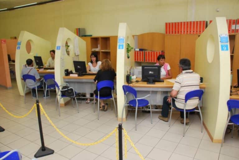 Chi percepisce il reddito di cittadinanza dovrà dare disponibilità per prestare lavori di pubblica utilità almeno otto ore alla settimana. Ma, di fatto, non sempre questo sarà possibile.