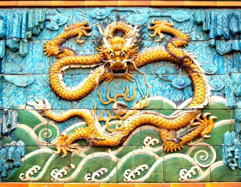 La Cina ha un debito di 1.000 miliardi di dollari con l'America, ma non ha intenzione di saldarlo e pensa che debba pagare Taiwan. Una storia molto indicativa di cosa accade con i cambi di regime.