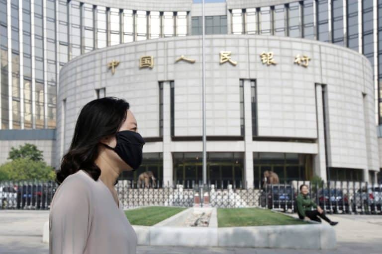 Bank of China ha emesso il primo bond con cedola variabile non più legata al LIBOR, bensì al SOFR, nuovo "benchmark" per i tassi d'interesse sul mercato. Tuttavia, l'espediente difficilmente attirerà capitali verso le piccole banche in grave crisi di fiducia.