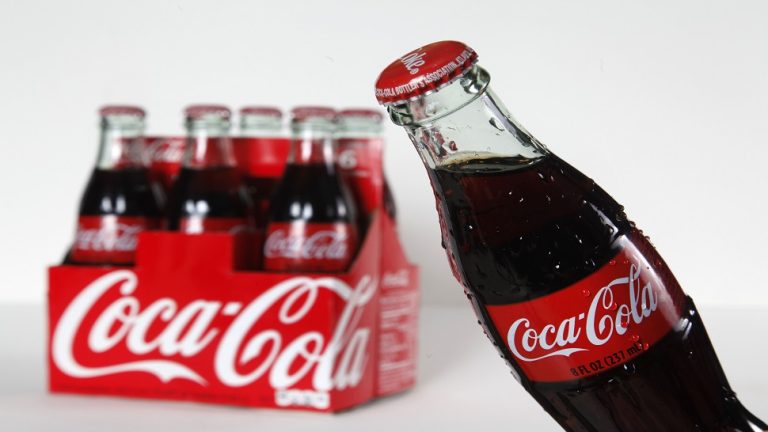 Da Catania a Tirana, la strategia della Coca Cola per sconfiggere Sugar Tax, Plastic Tax e una pressione fiscale folle.