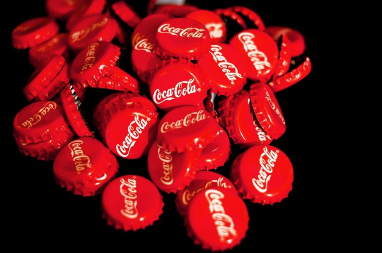 Investimenti, posti di lavoro e impatto socio economico: ecco i numeri di Coca-Cola in Italia.