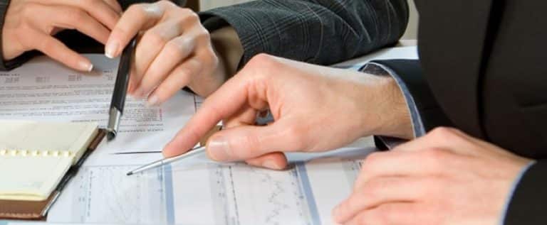 La nuova direttiva dell'Europa obbliga il commercialista a denunciare i clienti che evadono le tasse o non dichiarano tutto? Tra novità e polemiche cerchiamo di capire che cosa potrebbe cambiare per i contribuenti e per i professionisti.