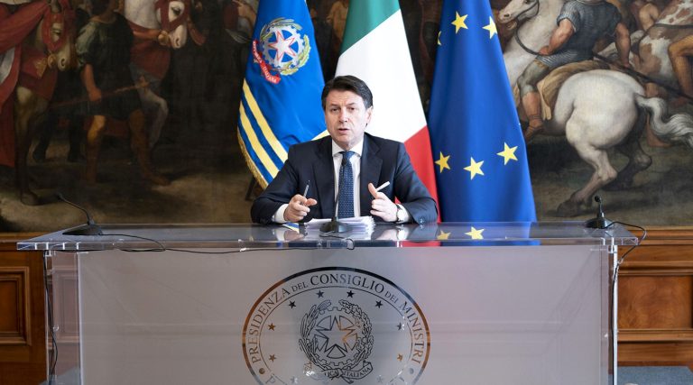 Approvato dal governo il decreto Ristori. Primi pagamenti già a metà novembre in base alle attività chiuse dopo l’approvazione dell’ultimo Dpcm.