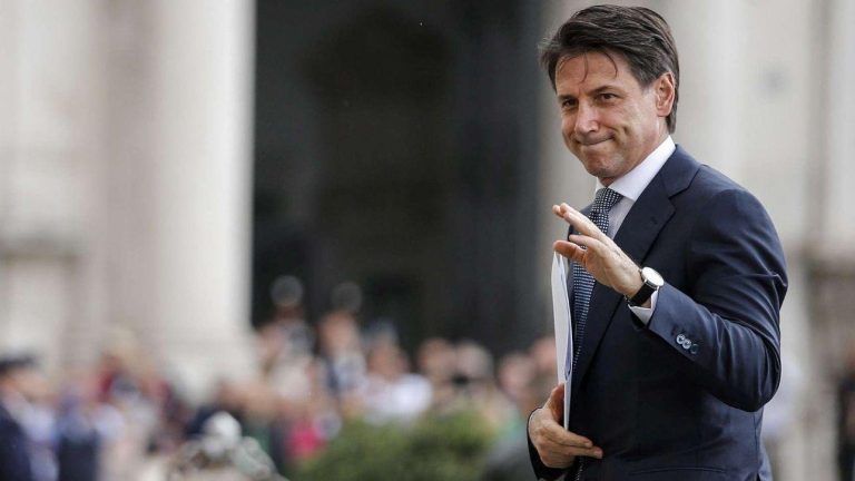 Il governo vuole tagliare le aliquote Irpef per i redditi più bassi portandole al 20%. Il prossimo anno partiranno i lavori per far quadrare i numeri e riformare il fisco.