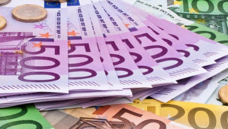 Una panoramica sui working rich, lavoratori che guadagnano almeno 5 volte il salario mediano calcolato sul salario del dipendente privato.