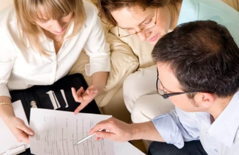 Contratto di locazione di natura transitoria per le esigenze abitative degli studenti universitari: come stipularlo, chi lo firma, qual'è la durata e cosa succede alla scadenza?