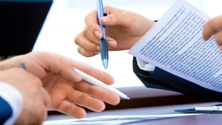 Crescono mediamente dello 0,6% le retribuzioni nel settore privato, meno per il pubblico impiego. Settore credito e assicurazioni, sopra la media.