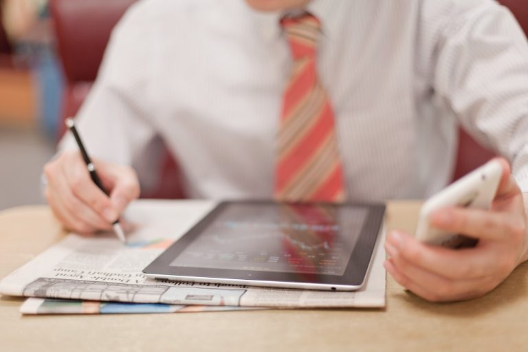 Il contratto di espansione conviene ai lavoratori o è un vero flop? E' troppo costoso per le imprese ed è svantaggioso per i lavoratori.