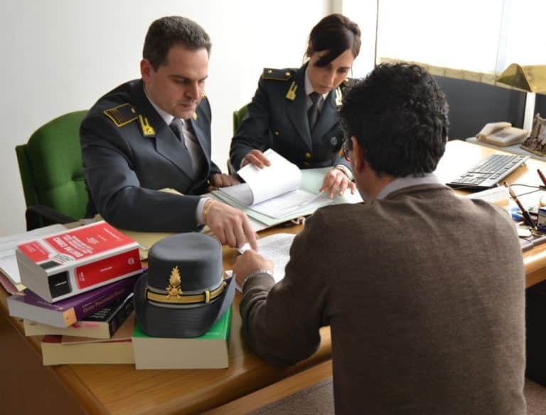 Si sposta a 31 gennaio 2021 la fine del periodo di sospensione per la notifica degli atti e per l’esecuzione dei provvedimenti di sospensione della licenza/autorizzazione amministrativa all’esercizio dell’attività/iscrizione ad albi e ordini professionali.