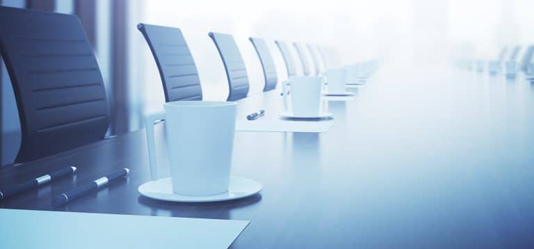 Rendimenti in calo per i BTp, ma a beneficiarne sono anche, se non soprattutto, gli emittenti corporate. In questi giorni, diversi privati sono riusciti a rifinanziarsi sul mercato a costi inferiori a quelli sostenuti dal Tesoro.