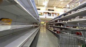 Scaffali vuoti nel Venezuela di Maduro