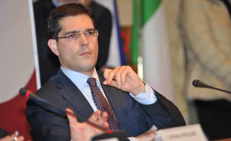 Intervista di Investire Oggi all'Onorevole Daniele Capezzone, deputato di Conservatori e Riformisti: dalla crescita alle banche, passando per Europa e TTIP, ecco le sue risposte.