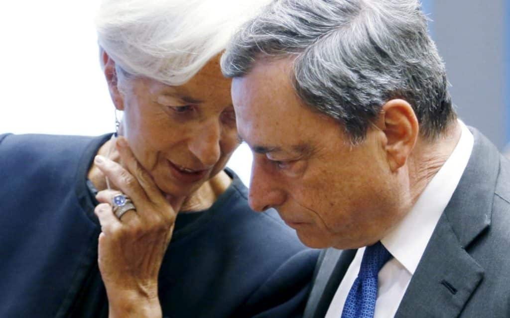 Documento contro Mario Draghi, firmato da sei ex dirigenti della BCE e pubblicato venerdì scorso. Rischia di far esplodere le già alte tensioni nel board su tassi e 