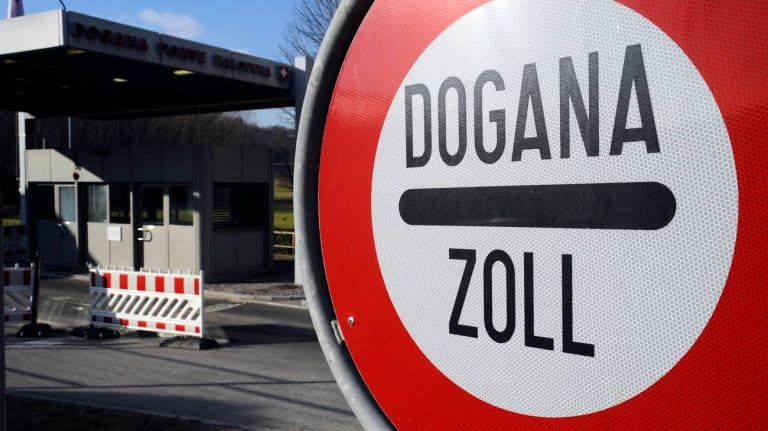 I DPI destinati a regioni, province autonome, enti locali e strutture ospedaliere provenienti dall’estero sono oggetto di sdoganamento celere e di esenzione fiscale