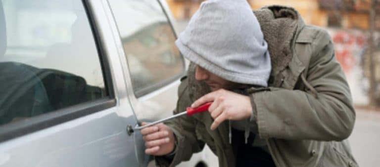 Rimborso bollo auto rubata: anche l'Abruzzo si aggiunge alle regioni che danno la possibilità di ottenerlo scaricando i moduli online.