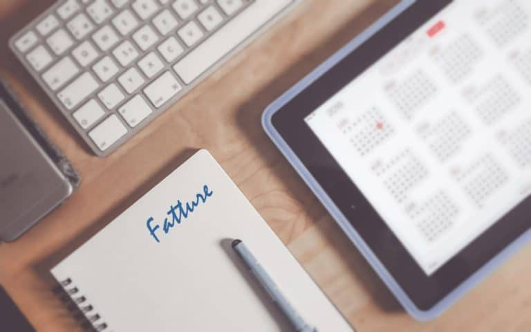 Il documento di trasporto può essere emesso con strumenti informatici e continua a valere le regola normativa secondo cui la fattura immediata può sostituire i DDT. Il tema è stato affrontato dall’Agenzia delle Entrate nella Circolare n. 8/E del 2020