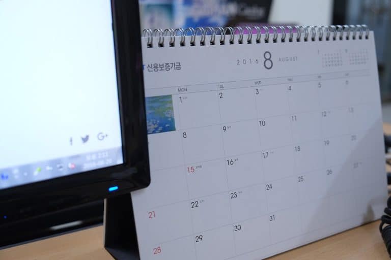 Più feste e ferie per tutti, la proposta di tre senatori per reintrodurre i giorni di festa aboliti 40 anni fa.