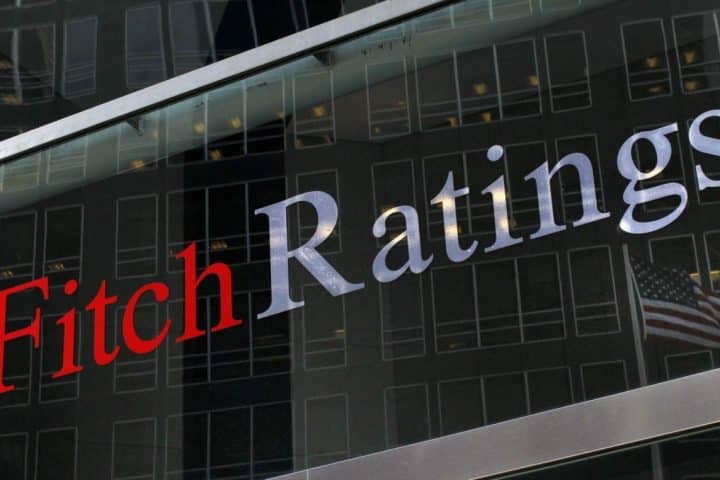 Fitch promuove BTp a BBB+