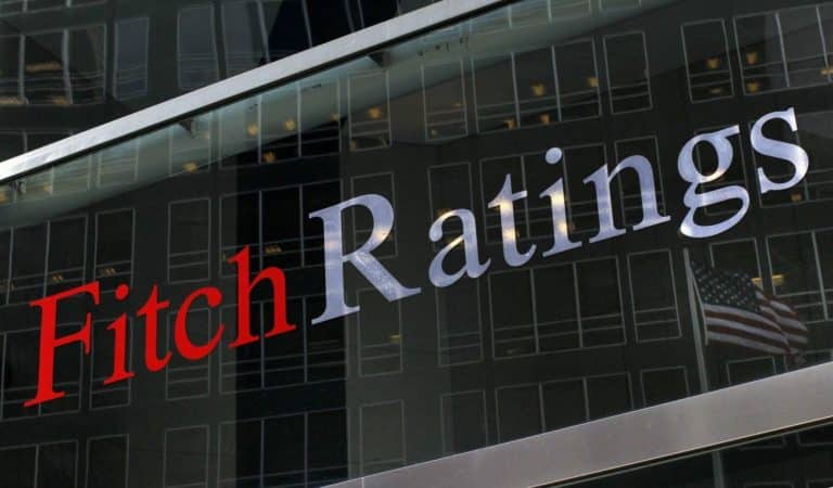 Fitch promuove BTp a BBB+