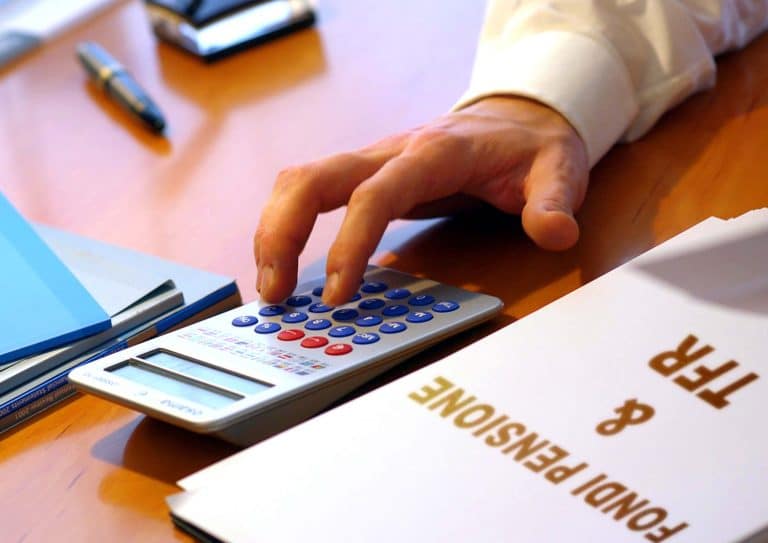 I fondi pensione hanno un bisogno disperato di rendimento e i BTp glielo offrirebbero senza rischi reali. Tuttavia, ecco la ragione per cui non si sentono ancora pronti a investirvi.