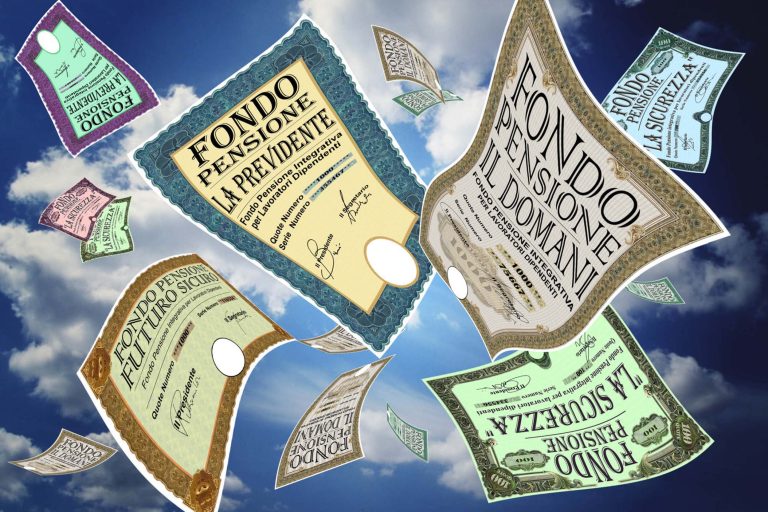 Rallenta la crescita dei fondi pensione complementari nel secondo trimestre 2020. Restano negativi i rendimenti nei vari comparti.