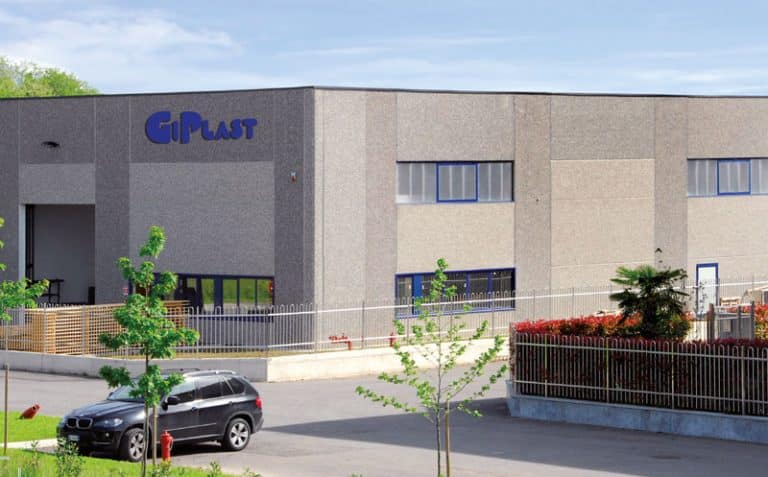 L’obbligazione della società di materie plastiche è quotata su Extra MOT (IT0005163198) e scade nel 2021