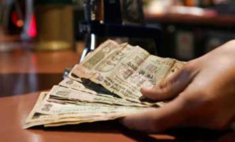 Le obbligazioni di stato indiane potrebbero presto essere inserite nell'indice di JP Morgan dedicato ai mercati emergenti. Sarebbe un tonificante per questi titoli, che rendono molto e attirano pochi capitali esteri per le limitazioni legali.