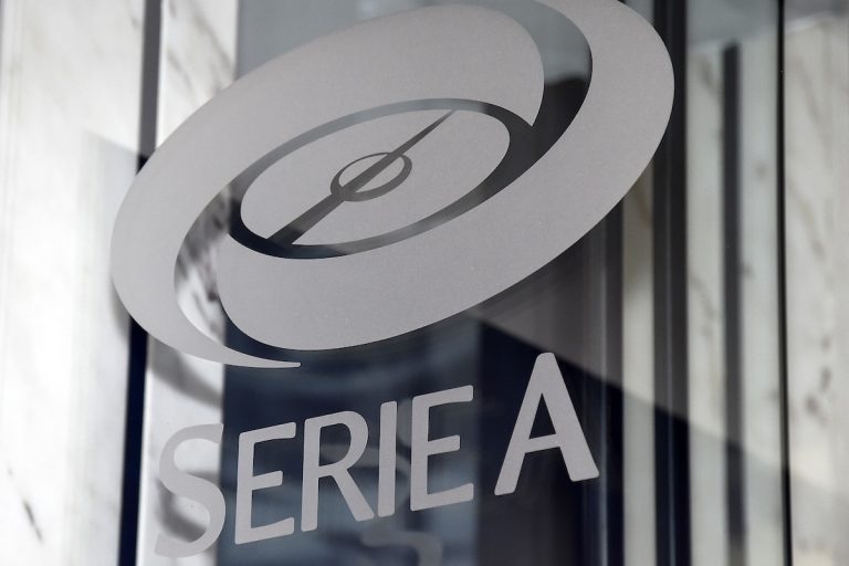 Nella Legge di Bilancio 2018 spunta anche un bonus per i calciatori under 21: 5 mila euro per incentivare le giovani promesse dello sport e sconti ai club che li ingaggiano.