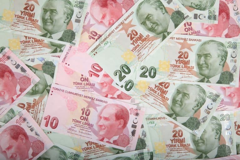 Perché la lira turca s'indebolisce con le mani lunghe del presidente Erdogan sui tassi d'interesse e per l'economia non è una buona notizia? Risposta agli interrogativi posti da un lettore.