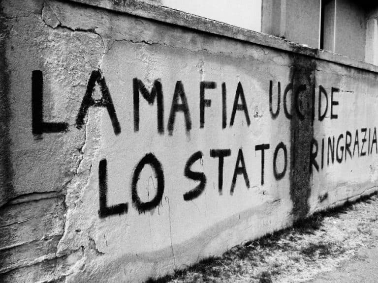 Non solo il processo di Mafia Capitale, ma un problema complesso e in evoluzione: ecco come si evolve la Mafia e il suo rapporto con lo Stato.