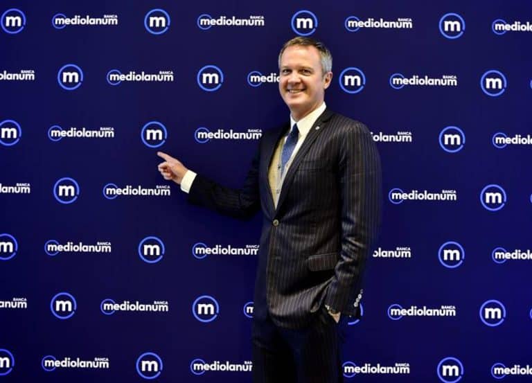 Mediolanum azzera la quota in Mediobanca e il patto perde pezzi