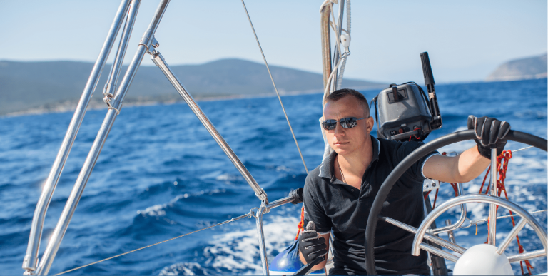 Nuove regole per conseguire la patente nautica. Cambiano le prove d’esame e i quiz. Tutte le novità del decreto di agosto.