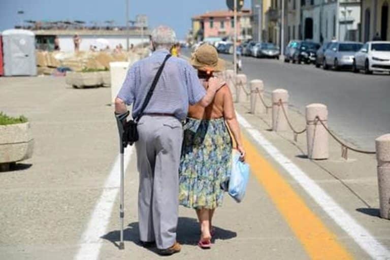 Vita da pensionati: anche la Grecia si aggiunge alle mete più appetibili per godersi la pensione.