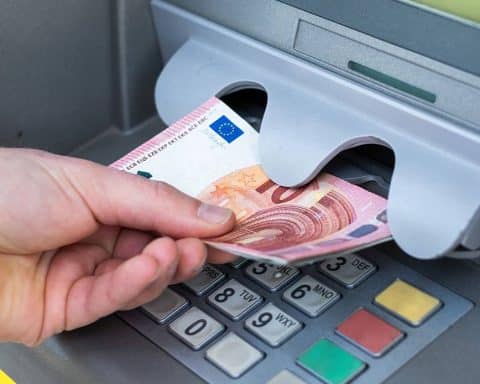 Prelievi e pagamenti conto corrente