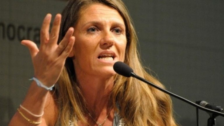 La proposta di andare in pensione a 64 anni di età con 35 di contributi sarà discussa coi sindacati la prossima settimana, ma la soluzione alla fine di quota 100 è tutt’altro che semplice.