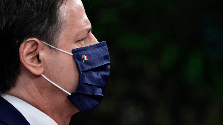 Il premier olandese Mark Rutte pretende il diritto di veto anche di un solo governo per bloccare le erogazioni del Fondo per la ripresa. E per l'Italia i veri guai iniziano adesso.