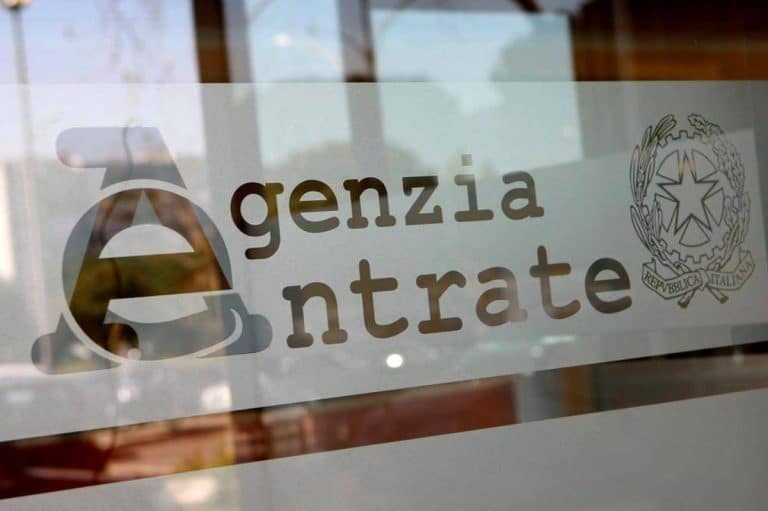 Il "risparmiometro" spierà i conti bancari per stanare l'evasione fiscale. Ecco quelli più a rischio di finire nel mirino dell'Agenzia delle Entrate.